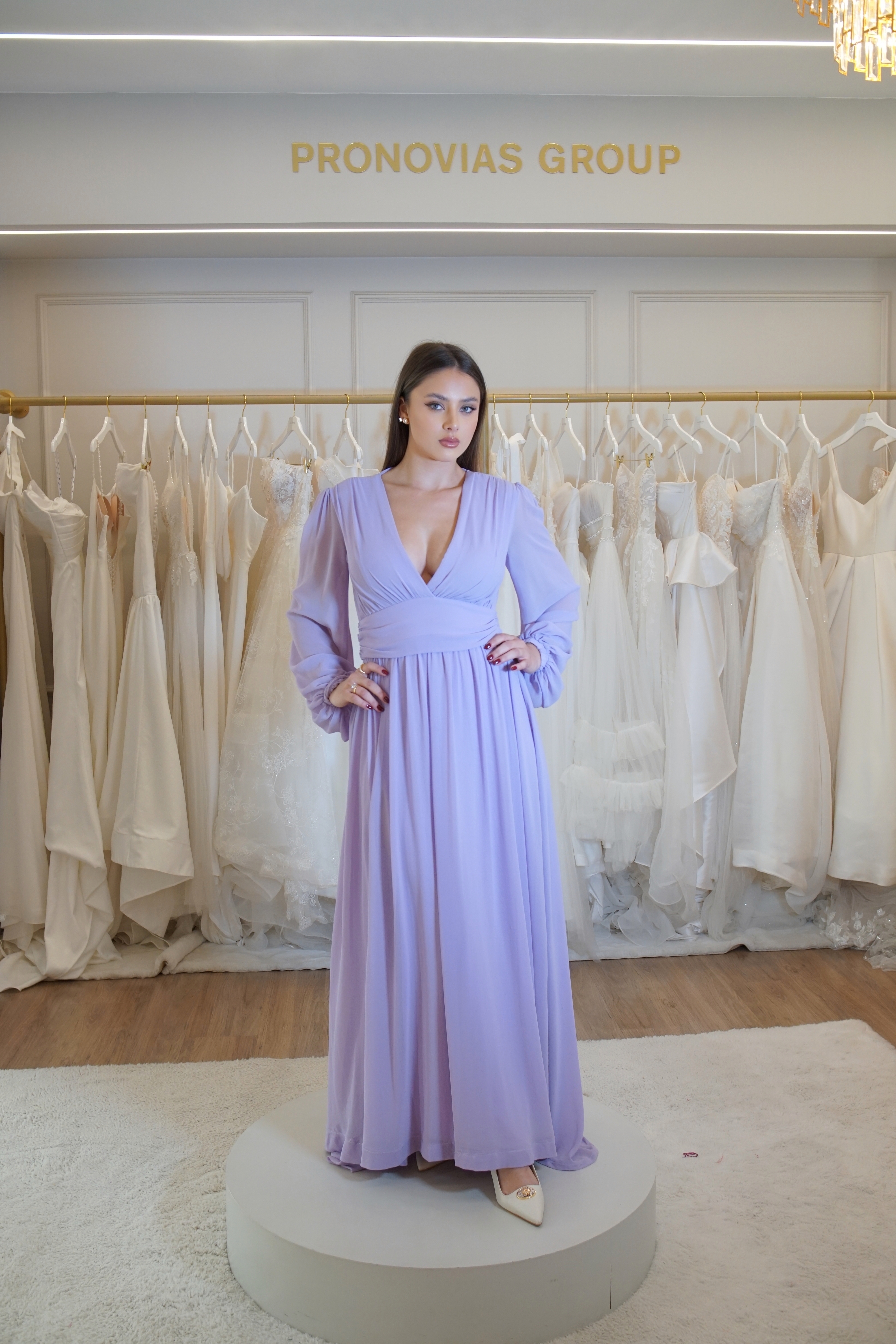 Vestido Lavanda com Manga Longa